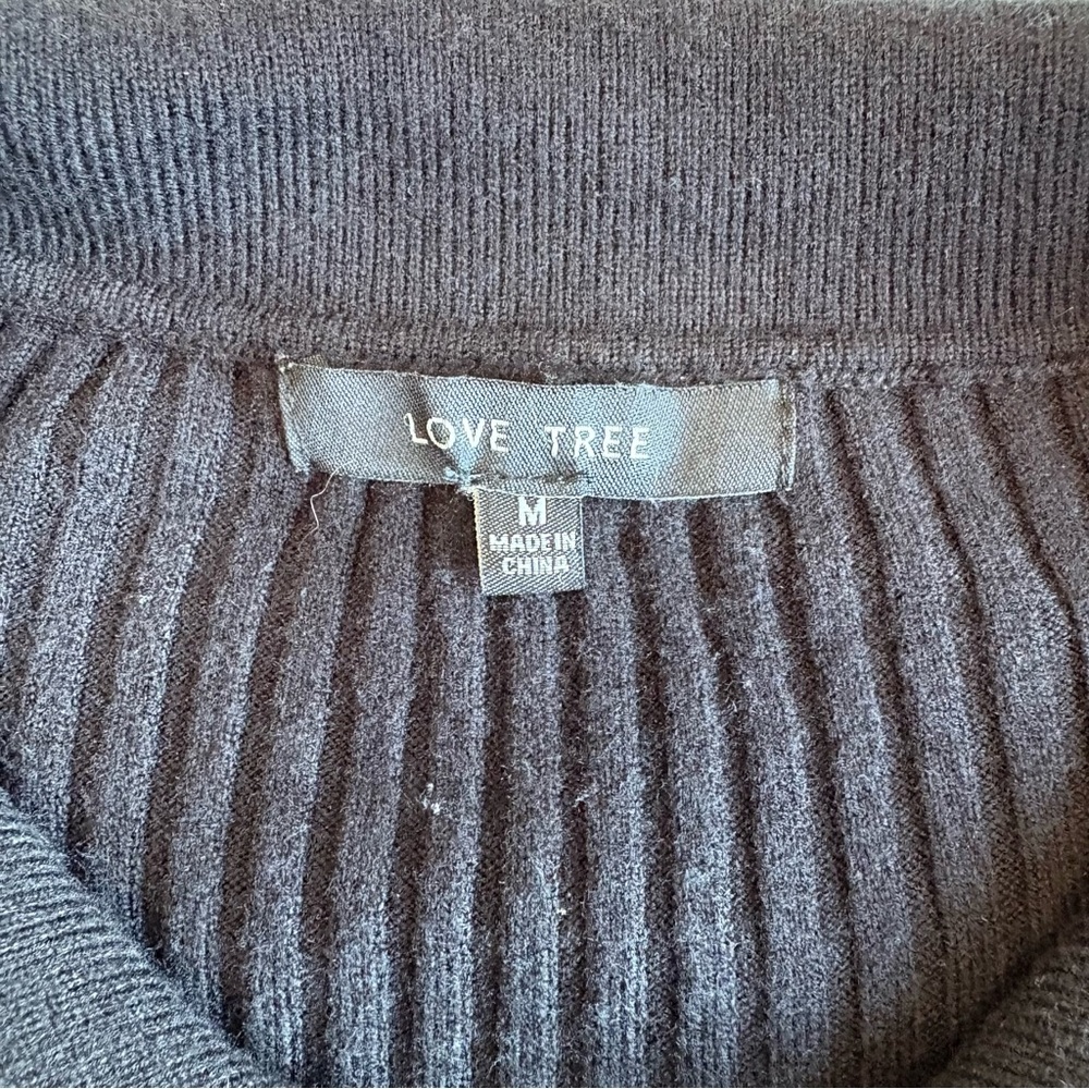 Love Tree Black Cropped Ribbed Sweater - Picture 2 of 7